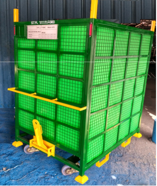 Customized stacking rack for logistics and transport