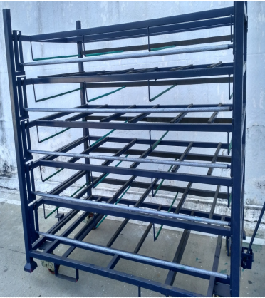 Multi-layer component storage rack for manufacturing units